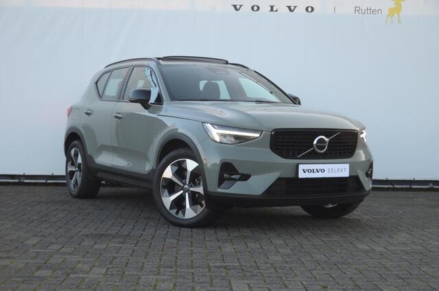 Volvo XC40 B3 163PK Automaat Ultimate Dark / Panoramadak / Adaptive cruise control / Elektrische stoelen / Harman Kardon audio / Pilot assist / BLIS / Stoel en stuur verwarming / Elektrische achterklep / Parkeersensoren met camera / Google infotainment