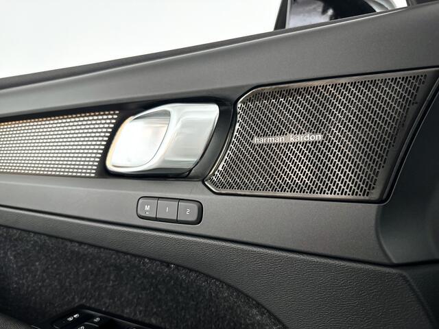 Volvo XC40 T5 Recharge R-Design | 360° camera | Harman Kardon | Stoel- en Stuurverwarming | Trekhaak