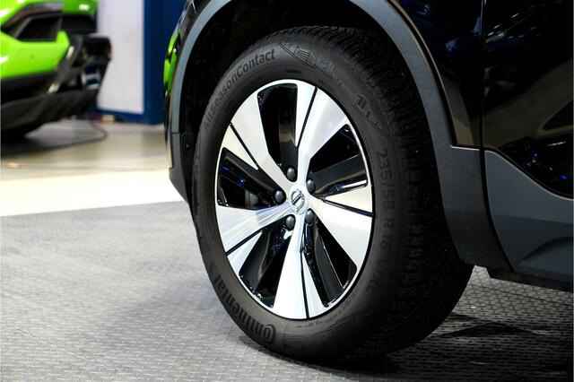 Volvo XC40 1.5 T4 Plug-in Hybrid 155kW/211pk DCT7 Plus Dark FACELIFT! HARMAN/KARDON PREMIUM + EL.TREKHAAK + CLIMA + CRUISE + NAVI SENSUS + LANE ASSIST + SPORTSTOELEN + KEYLESS ENTRY&GO + EL.ACHTERKLEP + CAMERA + PD-GLASS + PARKSENSOREN V&A + 18" LM-VELGEN!!