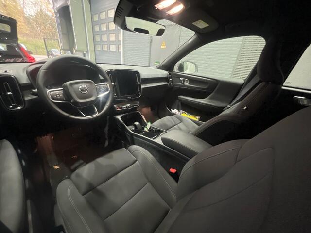 Volvo XC40 Recharge Plus 70 kWh | ACC | Stoel+Stuurverwarming | BLIS | Camera | Keyless
