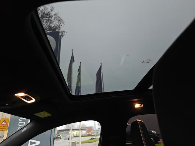 Volvo XC40 T4 R-Design | Rijklaarprijs | Pano dak | Intelli Safe |
