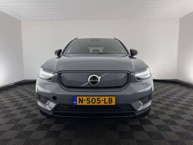 Volvo XC40 Recharge Twin Plus (3-Fase) {SOH-91%} (INCL-BTW) Aut *LEATHER-ALCANTARA | DIGI-COCKPIT | FULL-LED | PREMIUM-AUDIO | TOP-VIEW | CARPLAY | NAVI-FULLMAP | ECC | PDC | KEYLESS | HEATED-SPORTSEATS | BLIS | PRIVACY-GLASS | TOWBAR | 19