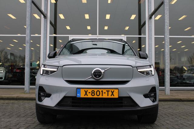Volvo XC40 Extended Range Ultimate 82 kWh | Schuif/kanteldak | BLIS | 360 Camera | Trekhaak | H&K Audio | 20" LMV