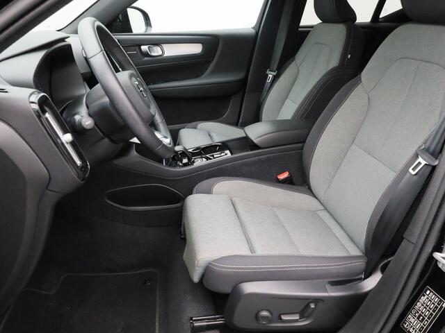 Volvo XC40 1.5 T4 Plug-in hybrid Plus Dark | CAMERA | H&K | KEYLESS | STOEL- EN STUURVERW.