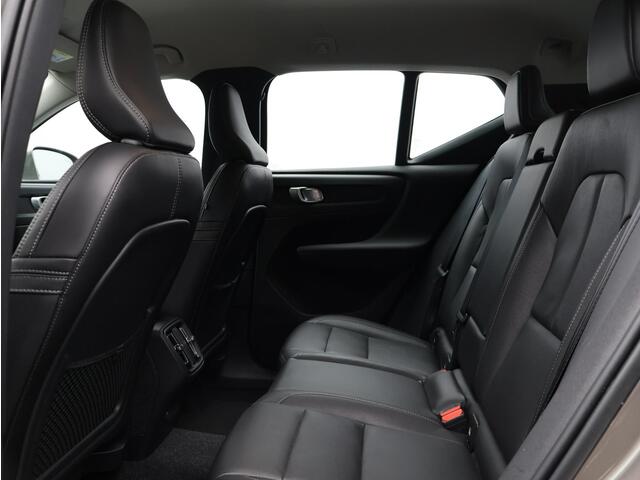 Volvo XC40 T2 Inscription / Trekhaak / Adapt. cruise / Leder / Keyless