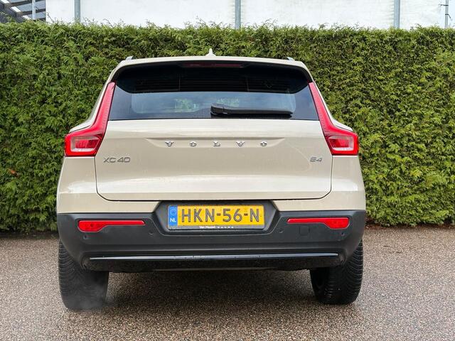 Volvo XC40 B4 Plus Dark | Harman/Kardon | Trekhaak | Elektrisch Verstelbare stoelen |