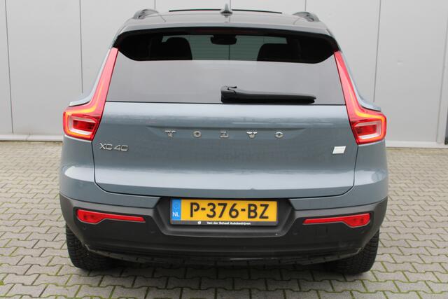 Volvo XC40 Recharge Pro | 360 graden camera | Elektrisch verstelbare stoelen | All Season banden