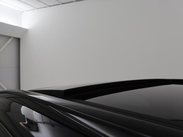 Volvo XC40 Recharge P8 AWD R Design | Panoramadak | Leder | 360 Camera | Stoelverwarming | Harman/Kardon | Memory | Carplay | Adaptive cruise | Keyless | Navigatie | Full LED