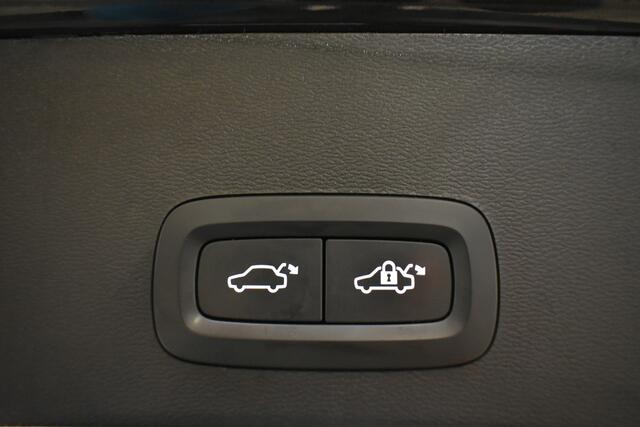 Volvo XC40 1.5 T4 Plug-in hybrid Core Bright Camera EL Trekh+aKlep Dhoek Detec Stoel Verwarming