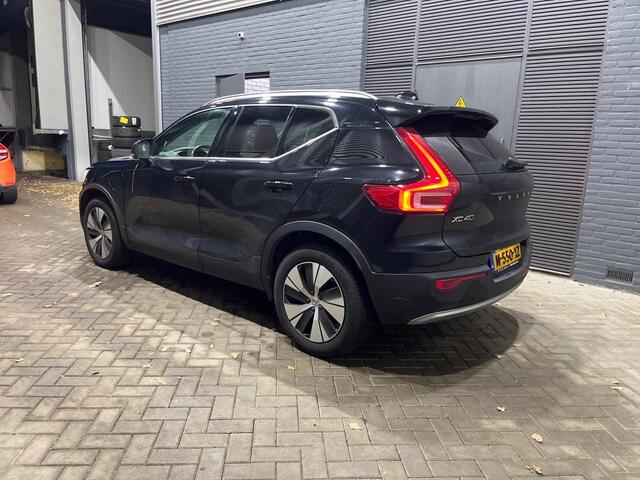 Volvo XC40 T4 Recharge Momentum Pro | Leder | ACC | harman/kardon | Stoel+Stuurverwarming | BLIS