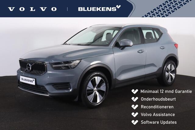 Volvo XC40 T3 Momentum Pro - Verwarmde voorstoelen, stuur & achterbank - Parkeersensoren achter - Cruise control - Standkachel - 18' LMV