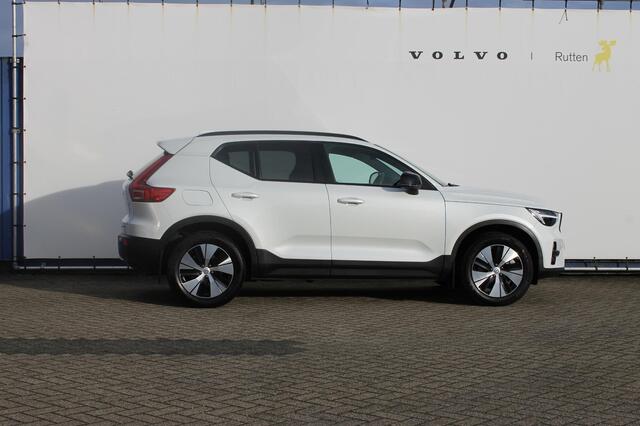Volvo XC40 T4 211PK Autm. Plug-in hybrid Plus Dark Semi elektrisch wegklapbare trekhaak / Elektrisch bedienbare bestuurdersstoel met geheugen / Harman Kardon Audio
