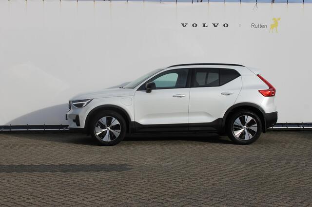 Volvo XC40 T4 211PK Autm. Plug-in hybrid Plus Dark Semi elektrisch wegklapbare trekhaak / Elektrisch bedienbare bestuurdersstoel met geheugen / Harman Kardon Audio