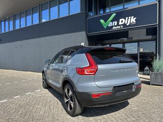 volvo-xc40-1.5-t4-recharge-r-design