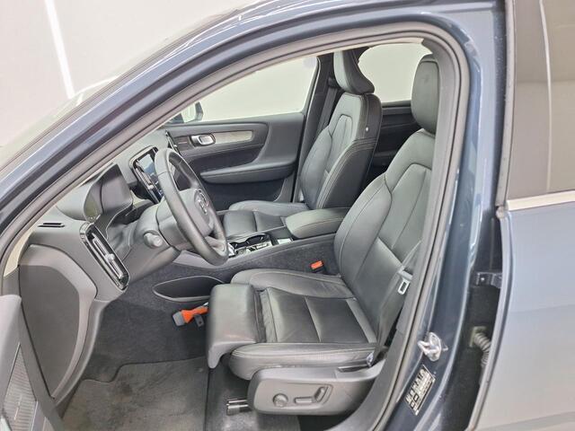 Volvo XC40 1.5 T5 Recharge Inscription | Adaptieve Cruise Control | Lederen Bekleding | Trekhaak | Parkeercamera | Stoel-/Stuurverwarming | Dodehoek Detectie | Haman Kardon Audio |