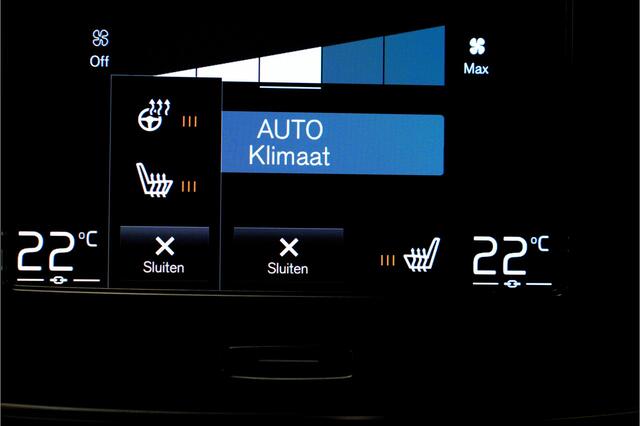 Volvo XC40 1.5 T5 193kW/262pk DCT7 Recharge Inscription PANORAMADAK + HARMAN/KARDON + NAPPALEER + EL.STOEL MET MEMORY + STOEL-&STUURVERWARMING + CRUISE + BLIS + LANE ASSIST + NAVI SENSUS + KEYLESS + EL.TREKHAAK + 360 CAMERA + PARKSENSOREN V&A + 19" LM-VELGEN!!