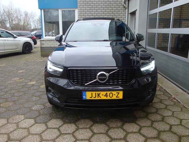 Volvo XC40 1.5 T4 Recharge Inscription / Panoramadak/ Trekhaak