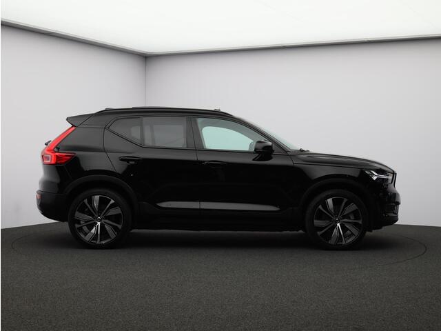 Volvo XC40 Recharge P8 AWD R-Design / Pan. dak / Stoel+stuurwielverwarming / Privacy glass / 20"