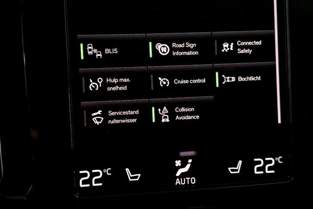 Volvo XC40 1.5 T4 155kW/211pk DCT7 Plug-in hybrid Ultimate Bright PANORAMADAK + HARMAN/KARDON + ADAPT.CRUISE + MATRIX LED + LANE ASSIST + NAPPALEDER + STOEL-&STUURVERWARMING + CAMERA + BLIS + EL.STOELEN + PARKSENSOREN V&A + 19" LM-VELGEN!!