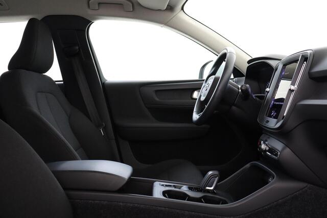 Volvo XC40 T2 AUT. MOMENTUM CORE -NAVI|CARPLAY|CRUISE|ELEK.ACHTERKLEP|VERW.VOORRUIT|AUTOMAAT