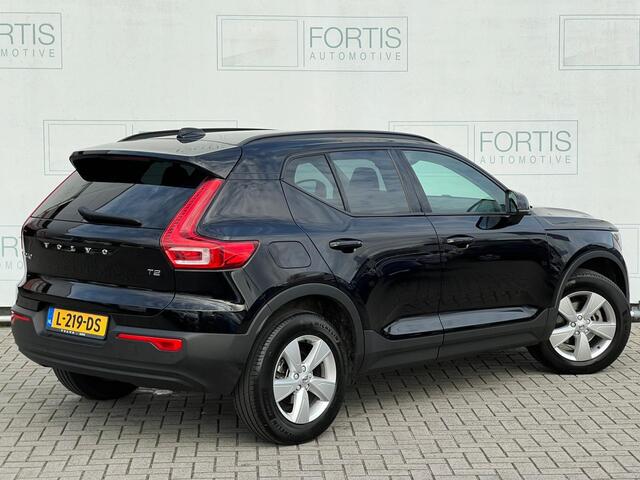 Volvo XC40 1.5 T2 Momentum Core NL AUTO | DEALER ONDERH | WEGKLAPBARE TREKHAAK | CAMERA | CARPLAY |