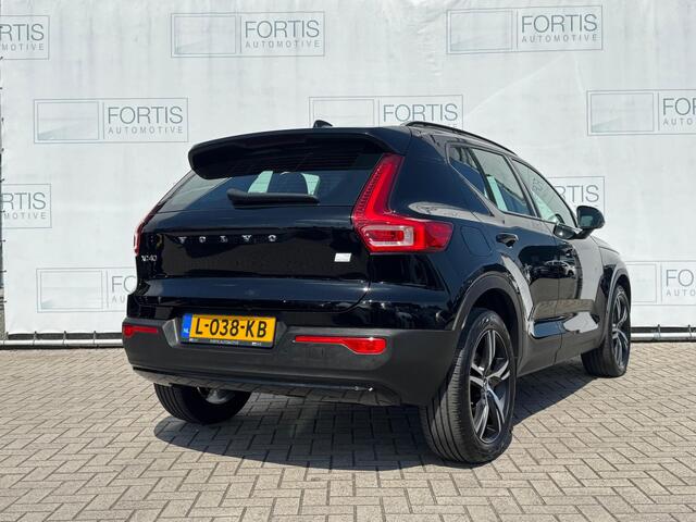 Volvo XC40 1.5 T4 Recharge R-Design Expression NL AUTO | CAMERA | PANO | 5x voorraad