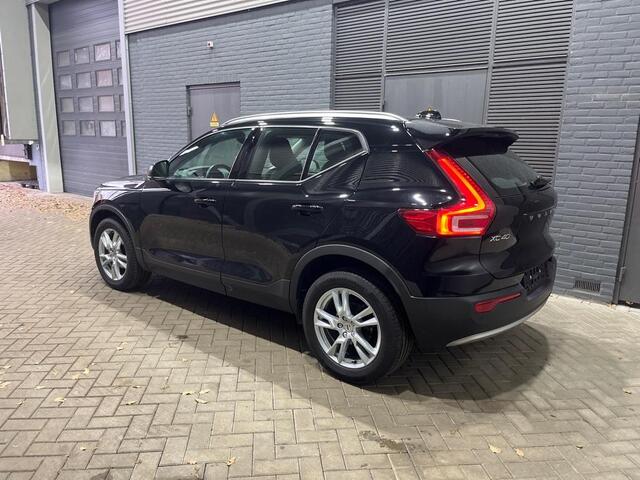 Volvo XC40 T3 Momentum Pro | Apple Carplay | Stoelverwarming | Elek. Achterklep | PDC V+A