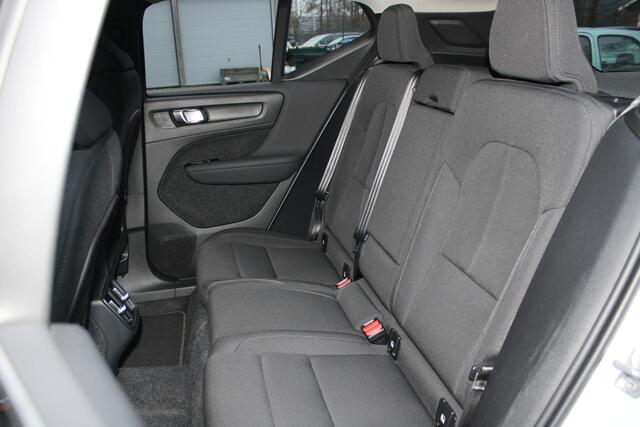 Volvo XC40 T2 automaat Business Pro | Adaptieve Cruise | Park assist camera | Dealer onderhouden