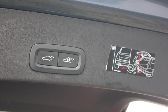 Volvo XC40 1.5 T5 262 PK Recharge Inscription PHEV, Trekhaak, Leder, Panoramadak, 360 Camera, H/K Sound