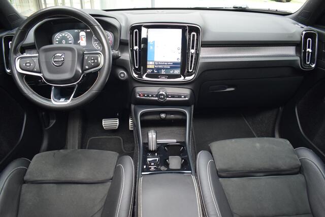 Volvo XC40 2.0 T5 AWD R-Design met PANO|HARMAN|TREKHAAK|CAMER