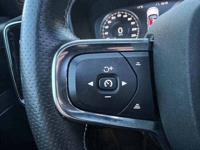 Volvo XC40 RECHARGE PRO