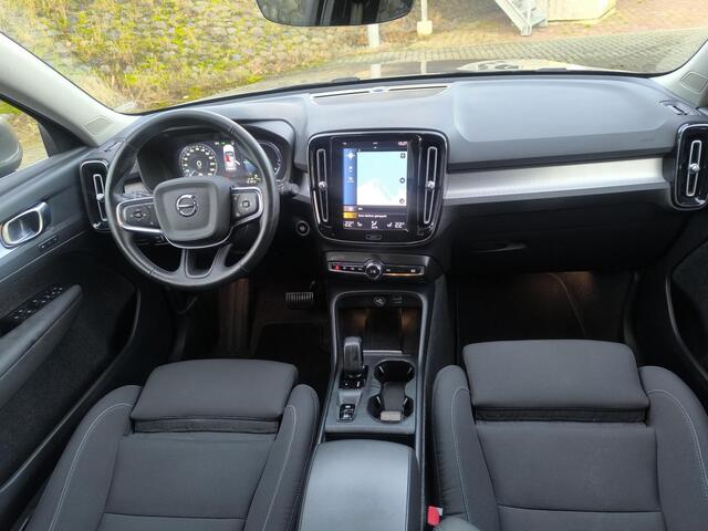 Volvo XC40 1.5 T4 Recharge Inscription 1800KG trekhaak, electr verst stoelen met verwarming en geheugen, camera, electr A klep, carplay