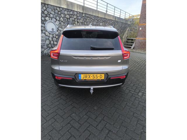 Volvo XC40 1.5 T4 Recharge Inscription 1800KG trekhaak, electr verst stoelen met verwarming en geheugen, camera, electr A klep, carplay