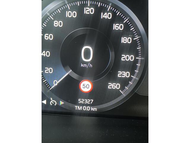 Volvo XC40 1.5 T4 Recharge Inscription 1800KG trekhaak, electr verst stoelen met verwarming en geheugen, camera, electr A klep, carplay