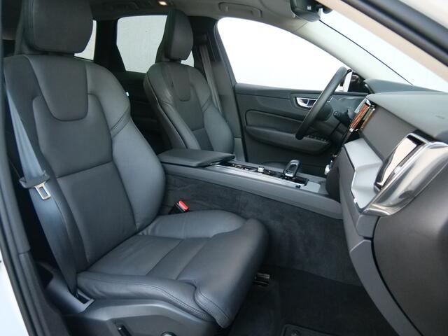 Volvo XC60 2.0 T6 350pk PHEV AWD Plus Dark Harman Kardon / Panoramadak / Leder / Camera