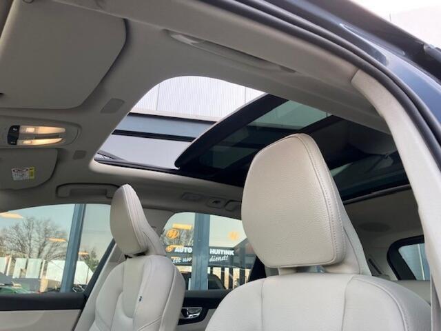 Volvo XC60 2.0 Recharge T6 AWD Inscription - Pan dak - leer - stoel/stuurv