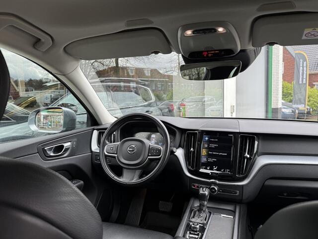 Volvo XC60 2.0 T5 AWD Momentum Pro |Navi|Leder|Trekhaak|