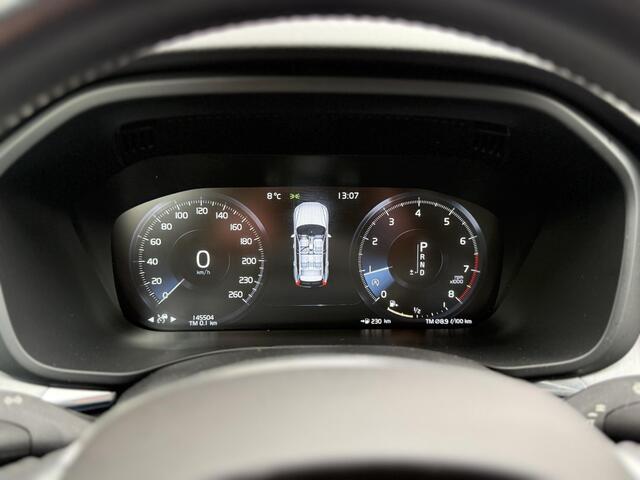 Volvo XC60 2.0 T5 AWD Momentum Pro |Navi|Leder|Trekhaak|