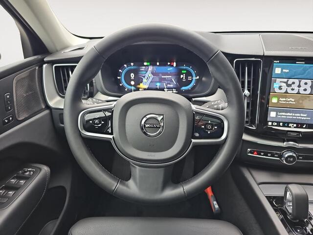 Volvo XC60 2.0 T6 Plug-in hybrid AWD Ultimate Dark | Stoelverwarming | Trekhaak | Harman/Kardon Audio | Lederen bekleding |