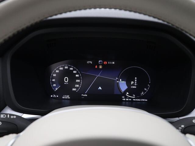 Volvo XC60 2.0 Recharge T6 AWD Business Pro | PANO | CAMERA | KEYLESS