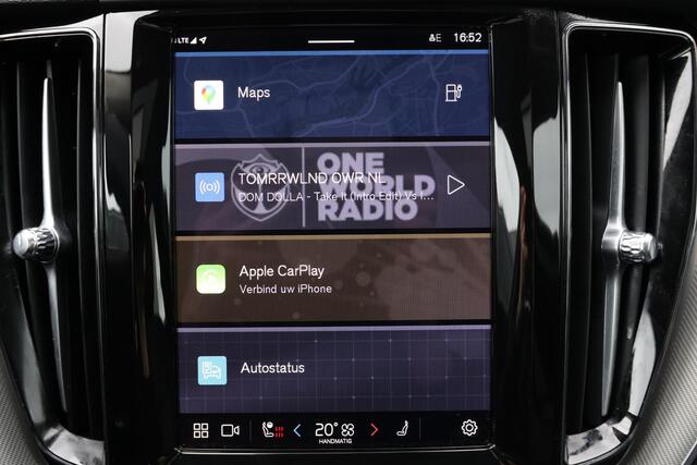 Volvo XC60 T6 Recharge AWD Plus Dark - Panorama/schuifdak - IntelliSafe Assist & Surround - 360º Camera - Verwarmde voorstoelen, stuur & achterbank - Parkeersensoren voor & achter - Elektr. bedienb. voorstoelen met geheugen - Draadloze tel. lader - Elektr. inklapbar