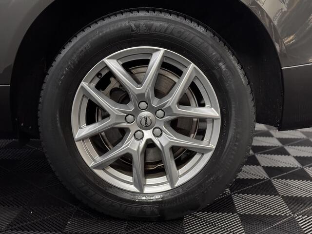 Volvo XC60 2.0 T8 Twin Engine AWD Momentum Pano, Parkeersensoren, Navi, Cruise control, Elektrische achterklep, Virtual desk