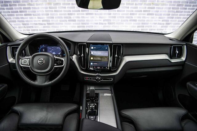 Volvo XC60 2.0 T6 Plug-in hybrid AWD Plus Bright | Long Range | Adaptieve Cruise | Panoramadak | Parkeercamera | Memory Seats | Stoel & Stuurverwarming | 20" | BLIS |