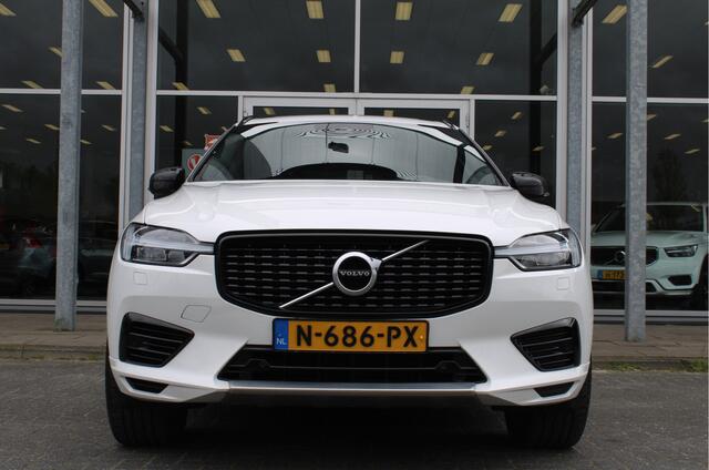Volvo XC60 2.0 Recharge T6 AWD R-Design | Schuif/kanteldak | Blis | 21" LMV | Camera | Draadloze telefoonlader