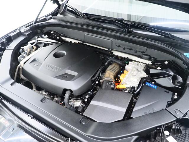 Volvo XC60 2.0 T8 Twin Engine AWD R-Design | Panoramadak | Pilot Assist | Harman/Kardon | Camera | Trekhaak