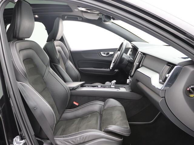 Volvo XC60 2.0 T8 Twin Engine AWD R-Design Panorama