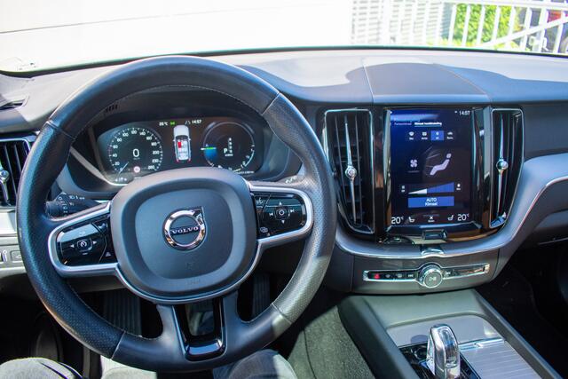 Volvo XC60 2.0 T8 Twin Engine AWD Inscription -Luchtvering-ACC-360Camera-Pano-Keyless Headup-