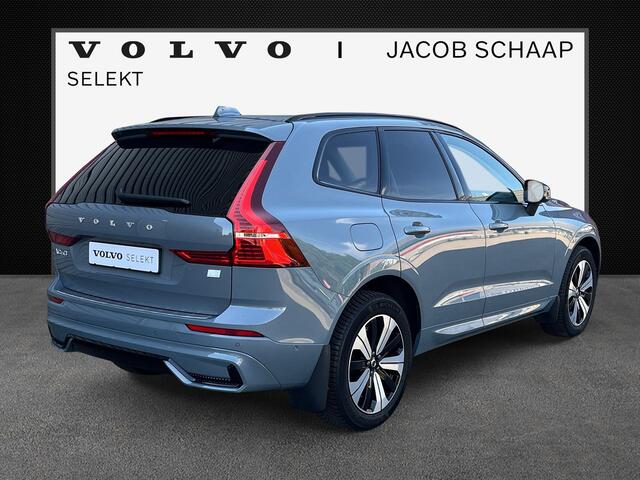 Volvo XC60 2.0 T6 Plug-in hybrid AWD Plus Dark / 19" Velgen / Audio Harman Kardon / full-LED koplampen /