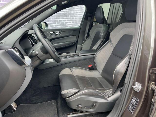 Volvo XC60 2.0 T6 Plug-in hybrid AWD R-Design | Trekhaak | Panorama dak | Adaptieve cruise control | Climate control | Elektrisch verstelbare voorstoelen | Stuur/stuurverwarming |