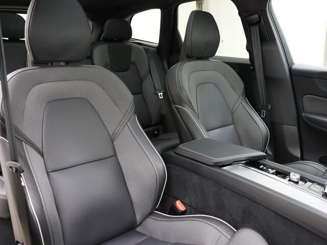 Volvo XC60 T8 455pk AWD Ultimate Black Edition / 21'' / El. Trekhaak / Head-Up / Panoramadak / Adapt. Cruise / harman&Kardon / BLIS / Stoel + Stuurw. Verwarming